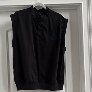 DOUBLE EAGLE TOUR Sleeveless Black Vest with Subtle Embroidered Crest